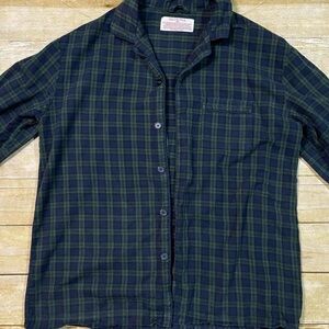 Men’s plaid flannel long sleeve shirt